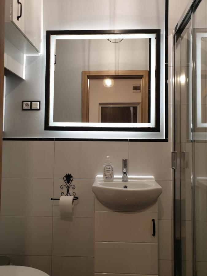 Kobi Apartment Kielce Luaran gambar